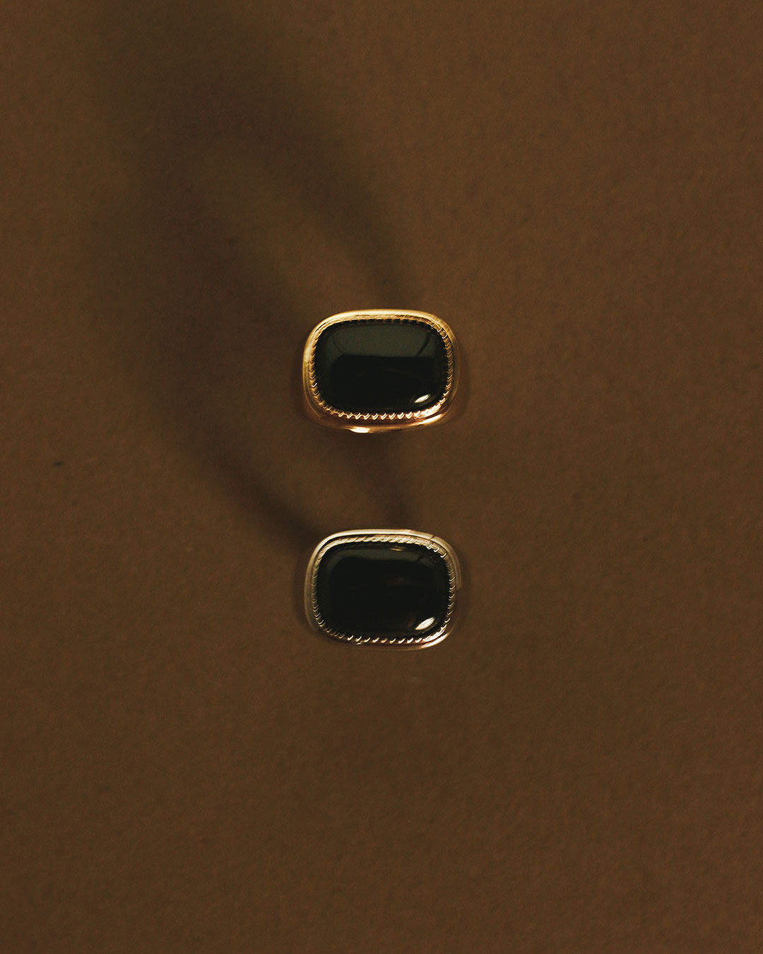 The Midnight Mesa Signet Ring- Gold